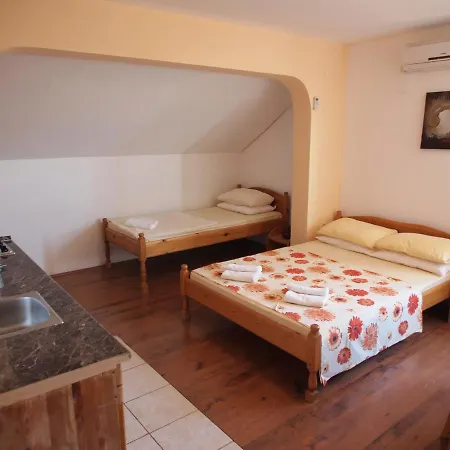 ゲストハウス And With Parking Space Orebic, Peljesac - 10192 オレビック