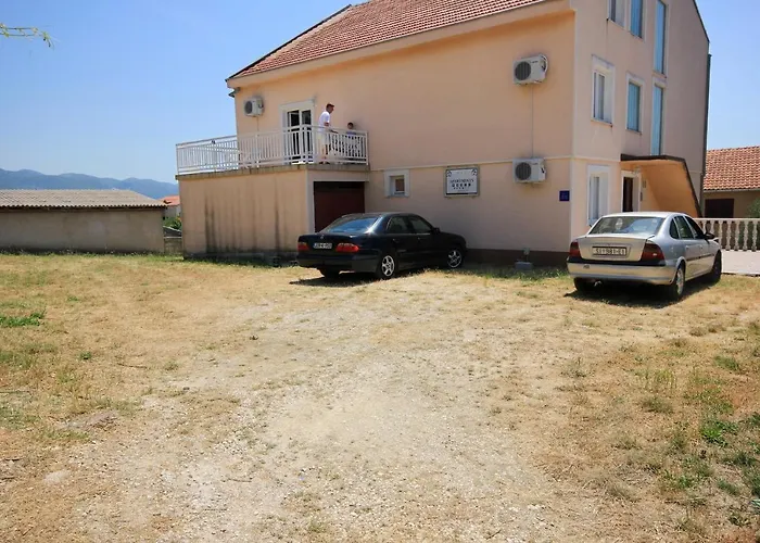 Gasthuis And With Parking Space Orebic, Peljesac - 10192