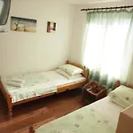 Guest house And With Parking Space Orebic, Peljesac - 10192