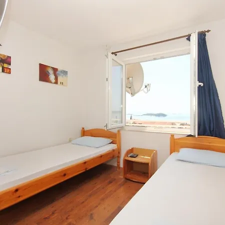 And With Parking Space Orebic, Peljesac - 10192 בית הארחה אורביץ